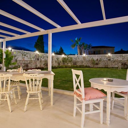 Hane Alacati Boutique Hotel Bagian luar foto